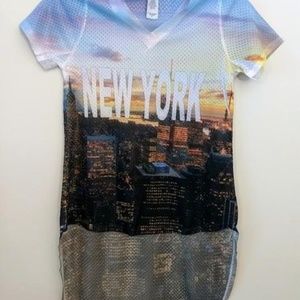 High Low New York Print Mesh Top